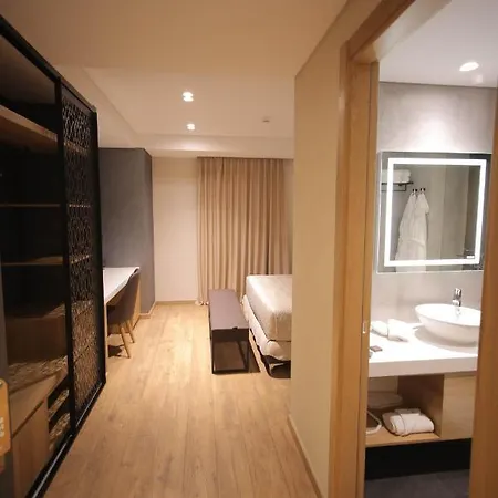 Richmond 4* Korce