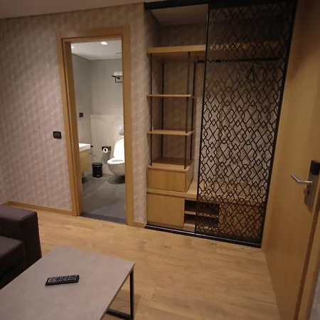Richmond Hotel 4*